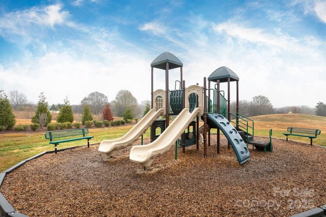 1260 Kent Downs Avenue SW, Concord, NC 28027