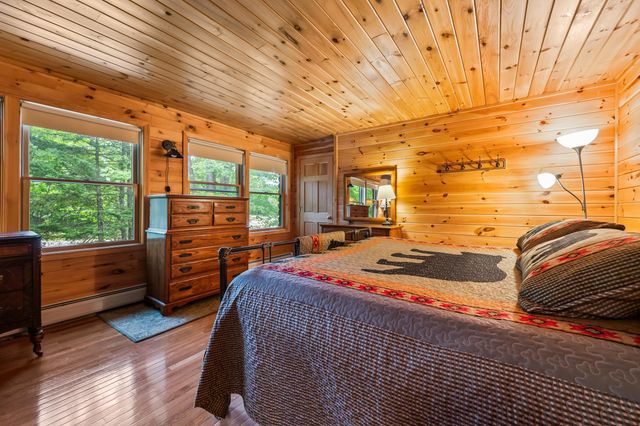 34 Charles Road, Conway, NH 03813