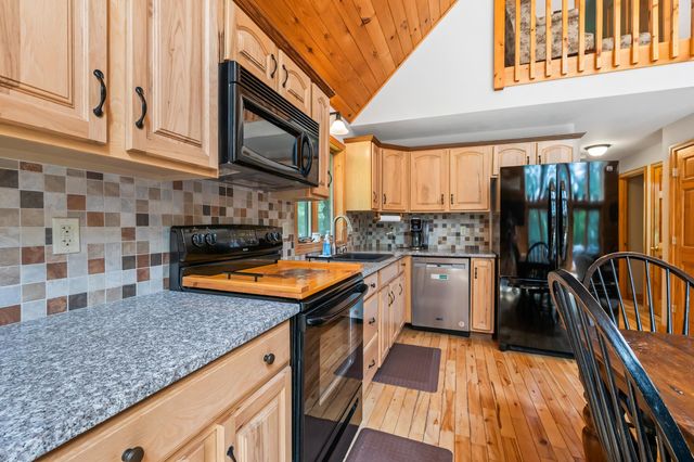 34 Charles Road, Conway, NH 03813