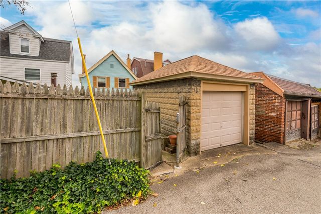 507 Transverse Ave, Mt Oliver, PA 15210