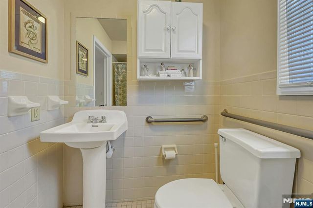 486 Sussex Road, Wood Ridge, NJ 07075