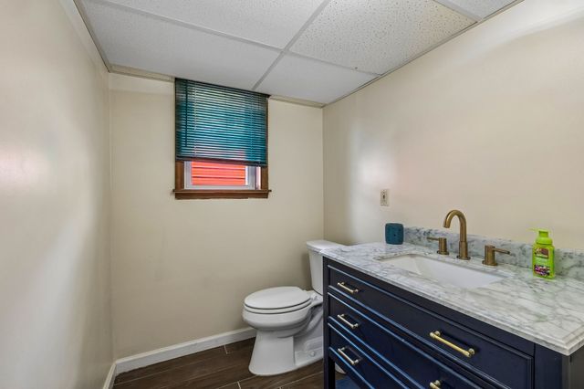 2009 Wolfe Rd, White Bluff, TN 37187