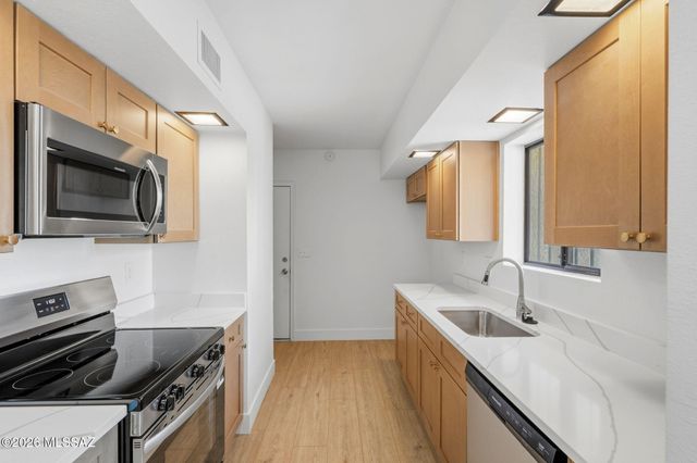 626 W Placita De Las Lomitas, Tucson, AZ 85704