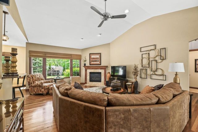 6305 Cedarhedge DRIVE, Mount Pleasant, WI 53406