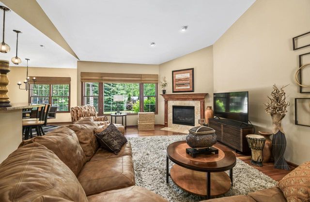 6305 Cedarhedge DRIVE, Mount Pleasant, WI 53406