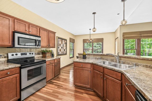 6305 Cedarhedge DRIVE, Mount Pleasant, WI 53406