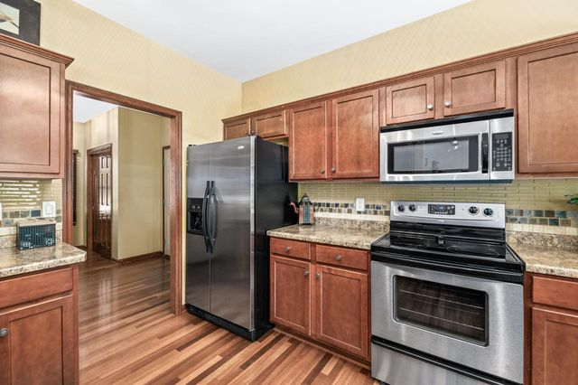 6305 Cedarhedge DRIVE, Mount Pleasant, WI 53406