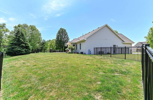 6305 Cedarhedge DRIVE, Mount Pleasant, WI 53406