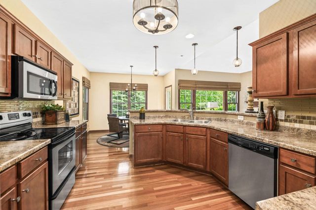 6305 Cedarhedge DRIVE, Mount Pleasant, WI 53406