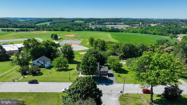 526 E LANCASTER ST., Red Lion, PA 17356