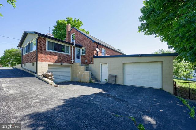 526 E LANCASTER ST., Red Lion, PA 17356