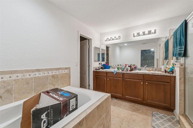 206 LAKE MARIANA PLACE, Auburndale, FL 33823