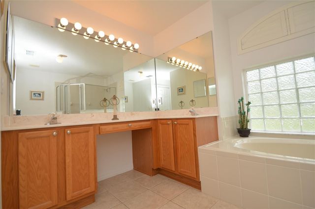 192 PINE GROVE DRIVE, Palm Coast, FL 32164