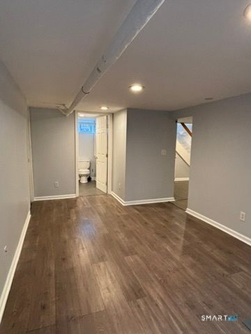 625 Cleveland Avenue, Bridgeport, CT 06604