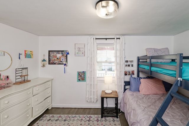 24 Lind St, Oxford, MA 01540