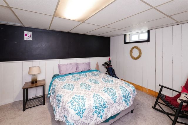 24 Lind St, Oxford, MA 01540