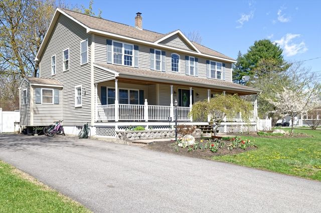 24 Lind St, Oxford, MA 01540