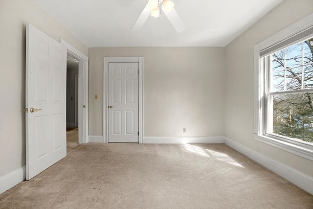 20 Donizetti St, Wellesley, MA 02482