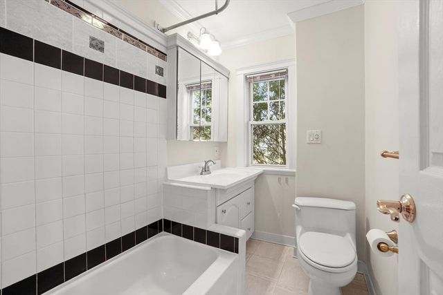 20 Donizetti St, Wellesley, MA 02482