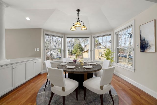 20 Donizetti St, Wellesley, MA 02482