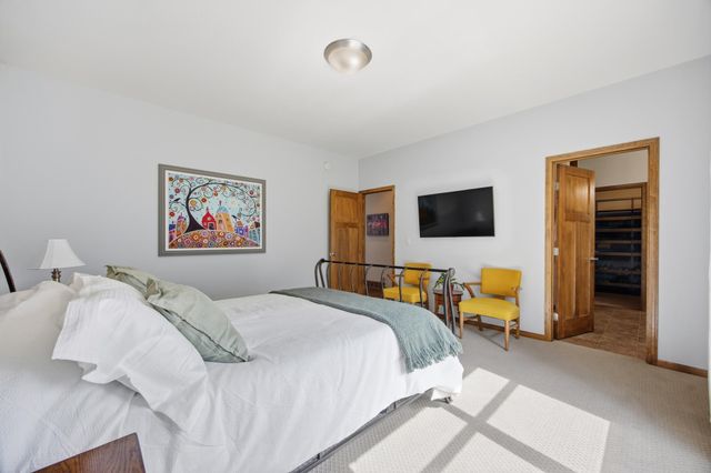 2218 41st Street S, Moorhead, MN 56560