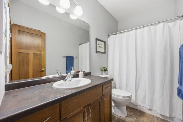 2218 41st Street S, Moorhead, MN 56560