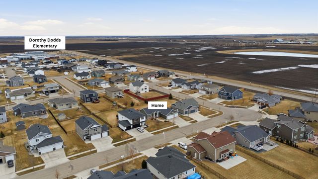 2218 41st Street S, Moorhead, MN 56560