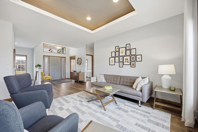 2218 41st Street S, Moorhead, MN 56560