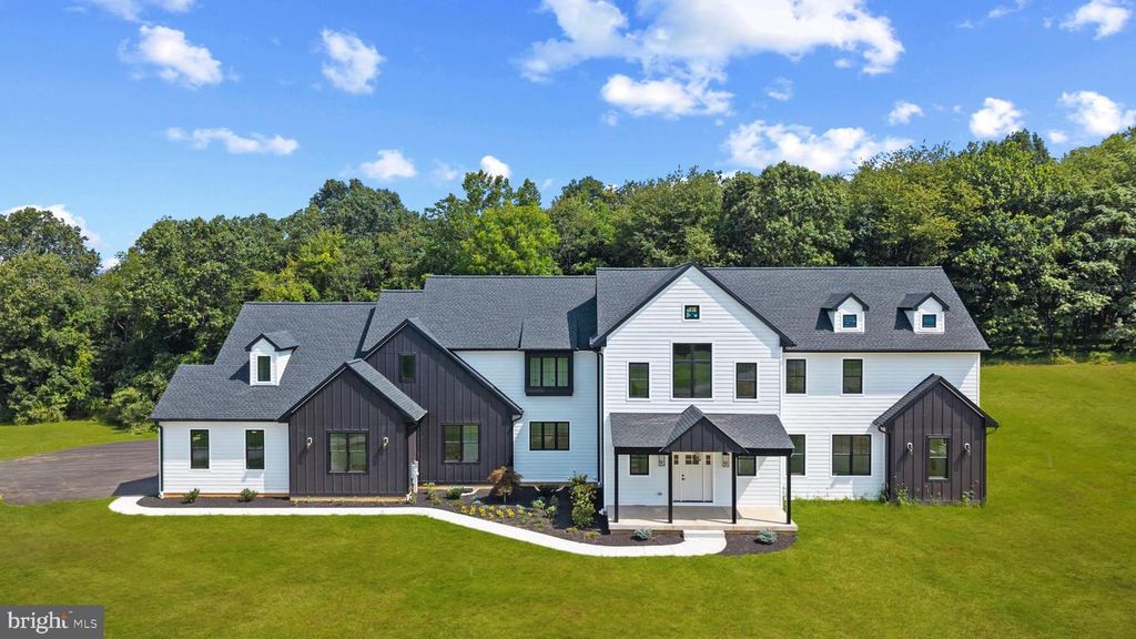 2851 ORPHEUS DR, Finksburg, MD 21048