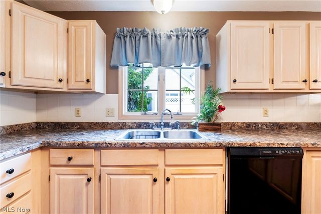 22 Fieldstone, Poland, OH 44514