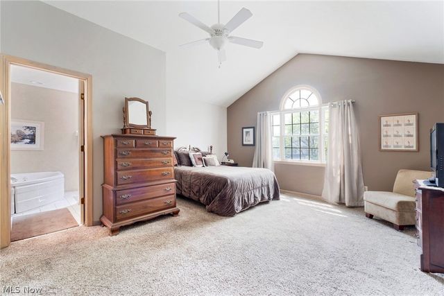 22 Fieldstone, Poland, OH 44514