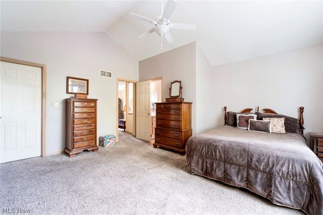 22 Fieldstone, Poland, OH 44514