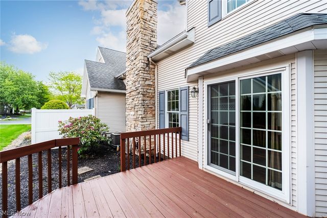 22 Fieldstone, Poland, OH 44514