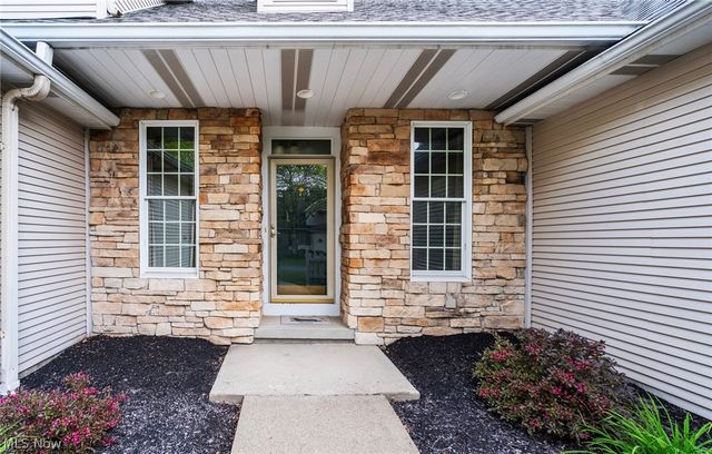 22 Fieldstone, Poland, OH 44514