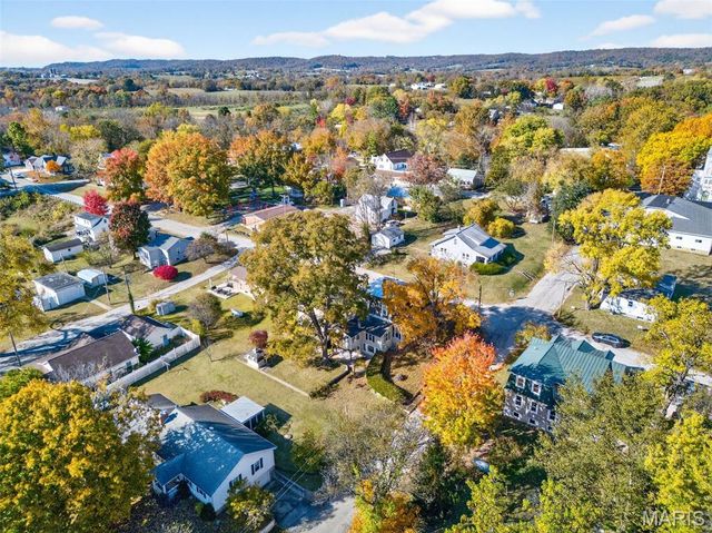 5548 Chestnut Street, Augusta, MO 63332