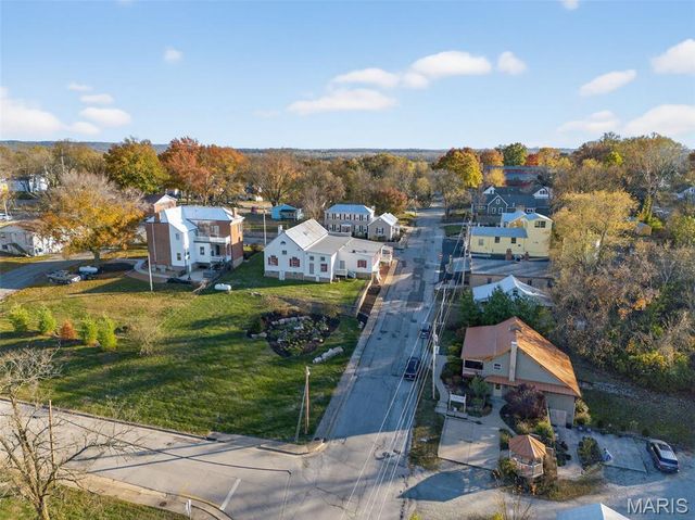 5548 Chestnut Street, Augusta, MO 63332