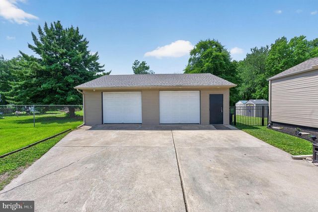 21 SARTORI AVE, Mount Ephraim, NJ 08059