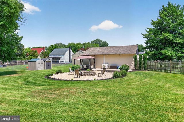 21 SARTORI AVE, Mount Ephraim, NJ 08059