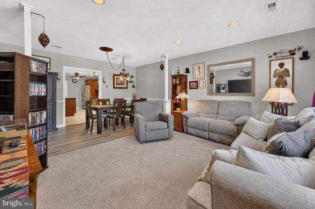 21 SARTORI AVE, Mount Ephraim, NJ 08059
