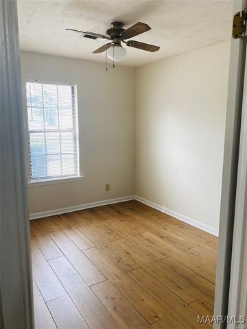 512 HOLLOW WOOD Road, Montgomery, AL 36109