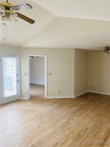 512 HOLLOW WOOD Road, Montgomery, AL 36109