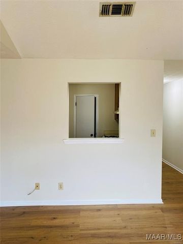 512 HOLLOW WOOD Road, Montgomery, AL 36109