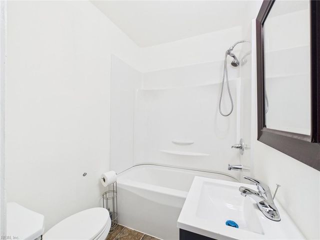 7411 Hughart ST, Norfolk, VA 23505