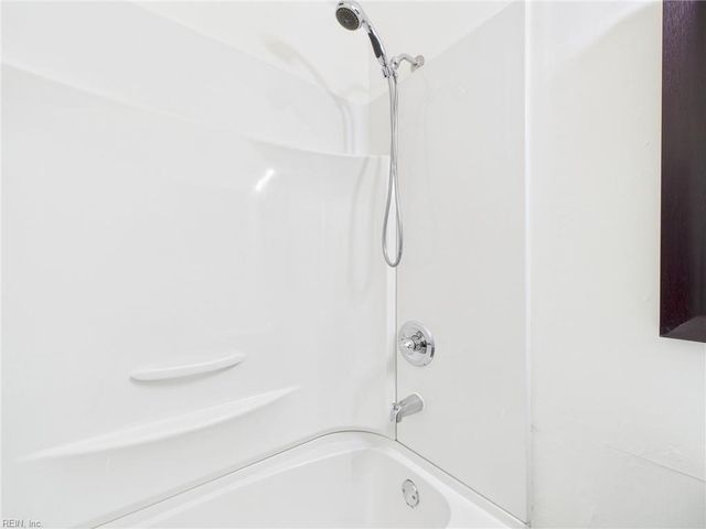 7411 Hughart ST, Norfolk, VA 23505