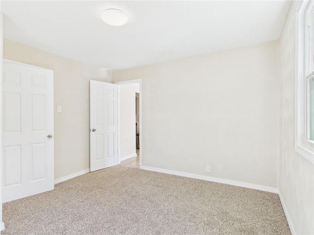 7411 Hughart ST, Norfolk, VA 23505