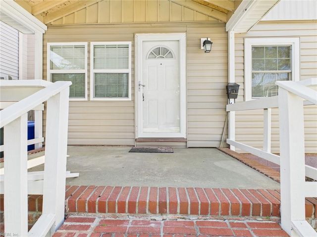 7411 Hughart ST, Norfolk, VA 23505