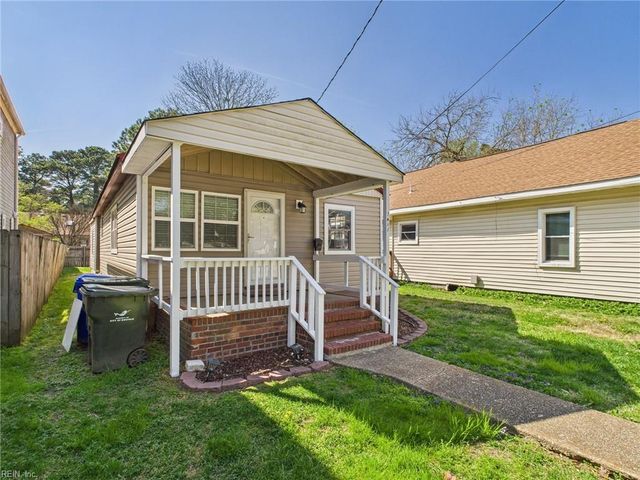 7411 Hughart ST, Norfolk, VA 23505