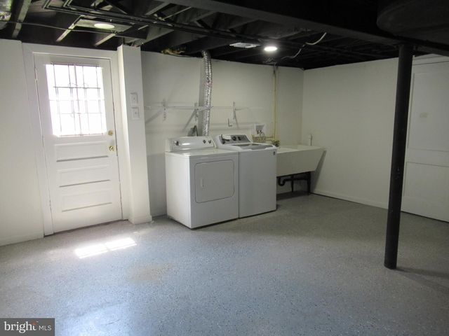 2306 COLUMBUS ST, Arlington, VA 22206
