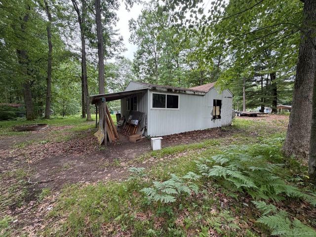 2060 Lois Street, Hayes Twp, MI 48625