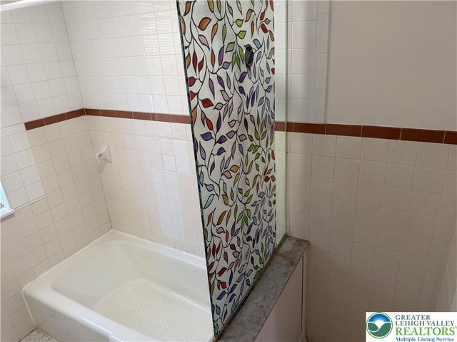 1129 Russell Avenue, Fountain Hill Boro, PA 18015